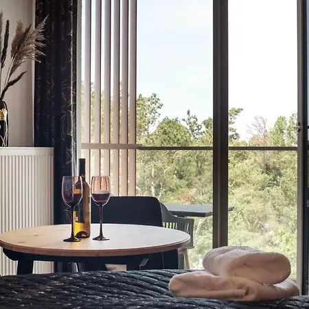 דירה In With & Pools