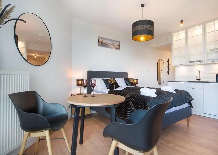 Apartment In With & Pools *