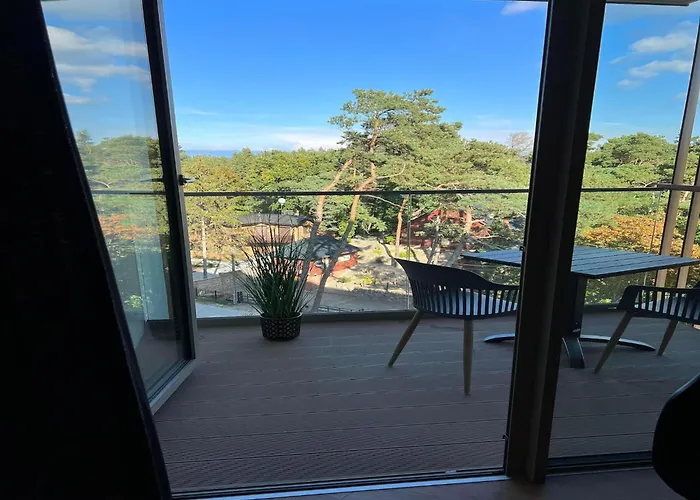 In With & Pools Apartment